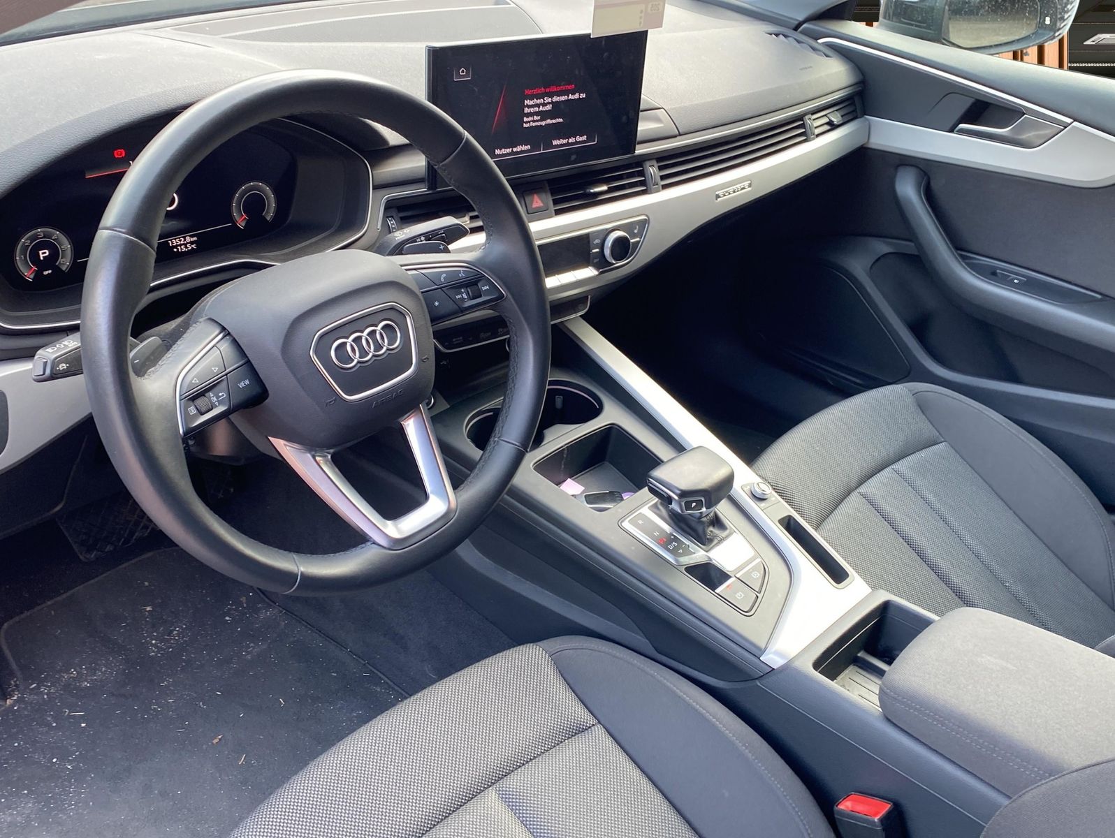 Audi A5 40 TDI quattro mHEV BlackPack MatrixLED Pano foto 3