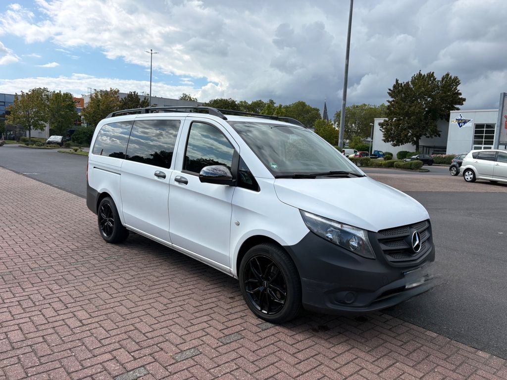 Image of Mercedes-Benz Vito