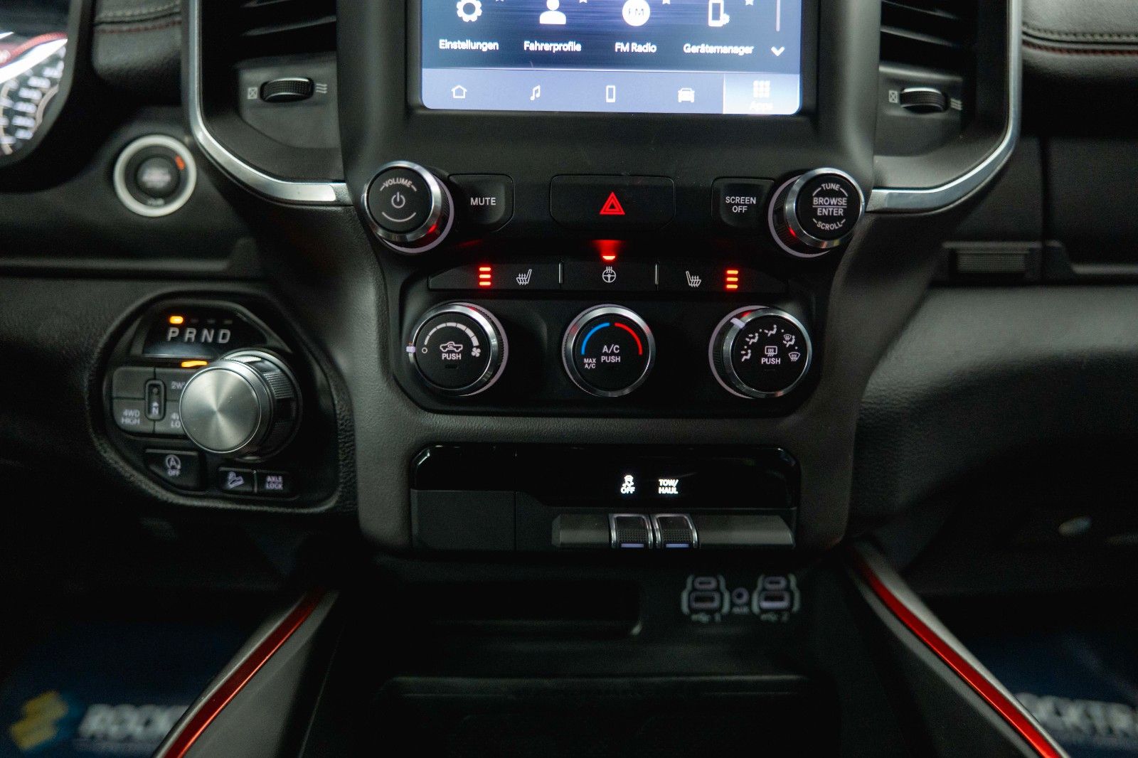 Fahrzeugabbildung Dodge RAM 5.7 V8 HEMI 4x4 REBEL OFFROAD AXLE LOCK 19%