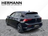 Volkswagen Golf VIII 1.5 TSI 1st Edition *AHK*Panorama*Navi - Volkswagen Golf: Edition