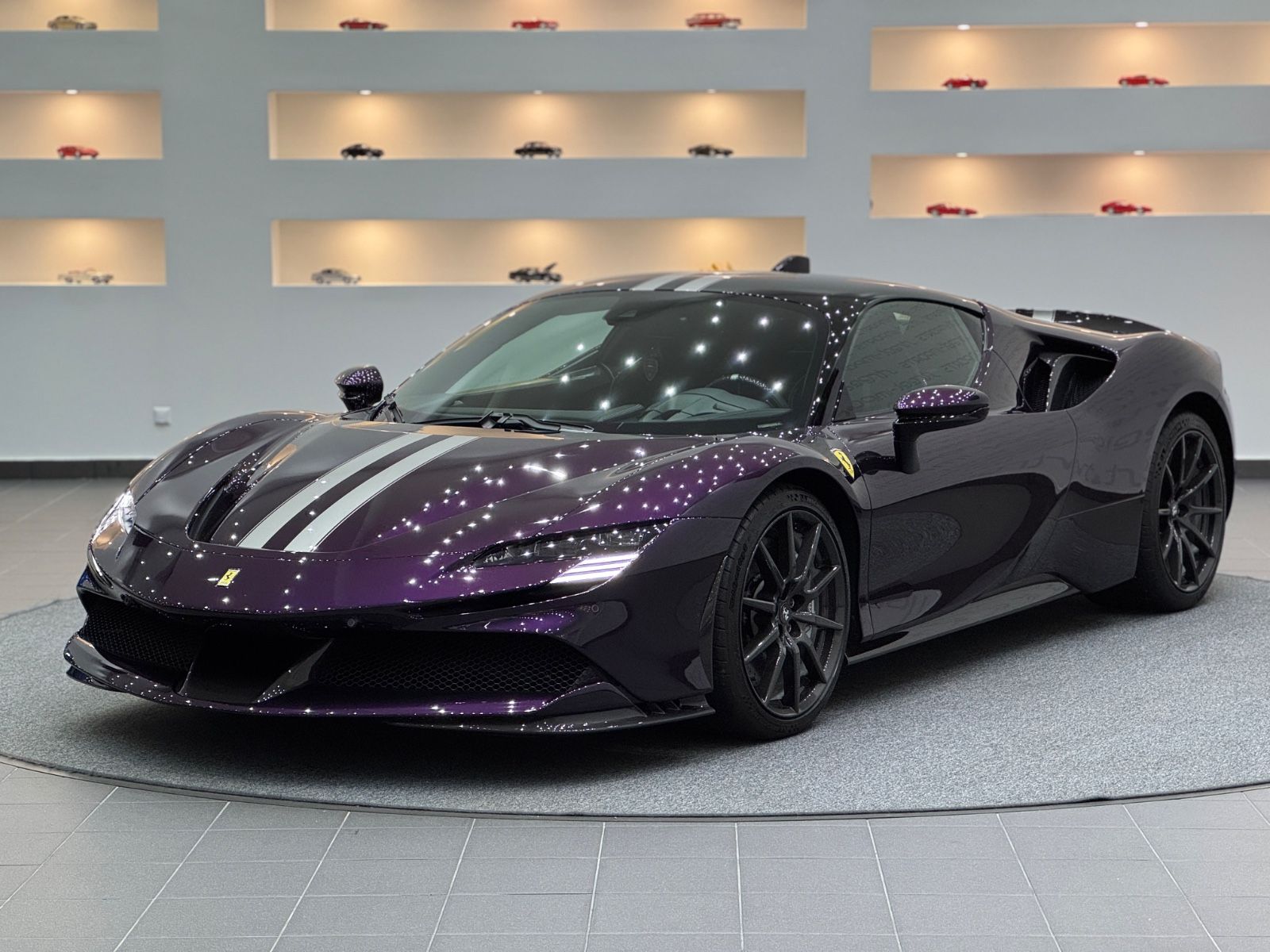 FERRARI SF90