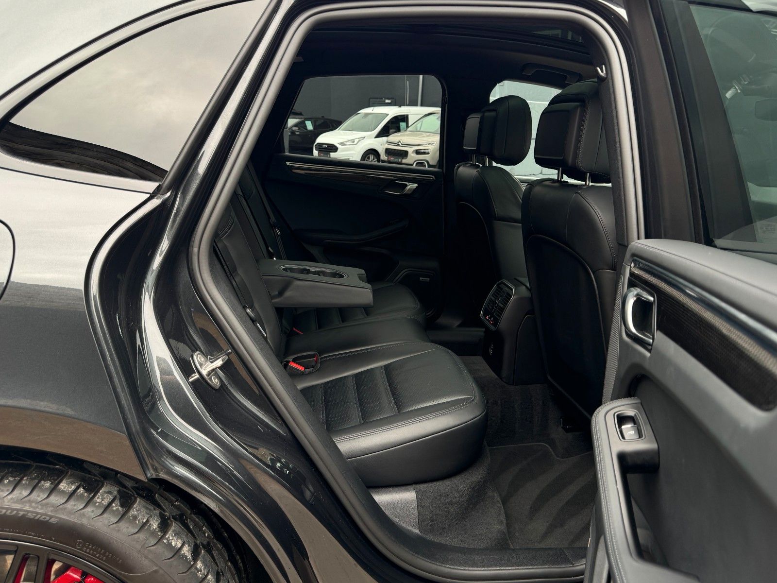 Fahrzeugabbildung Porsche Macan GTS PASM Chrono Carbon Pano Bose Std-HZG