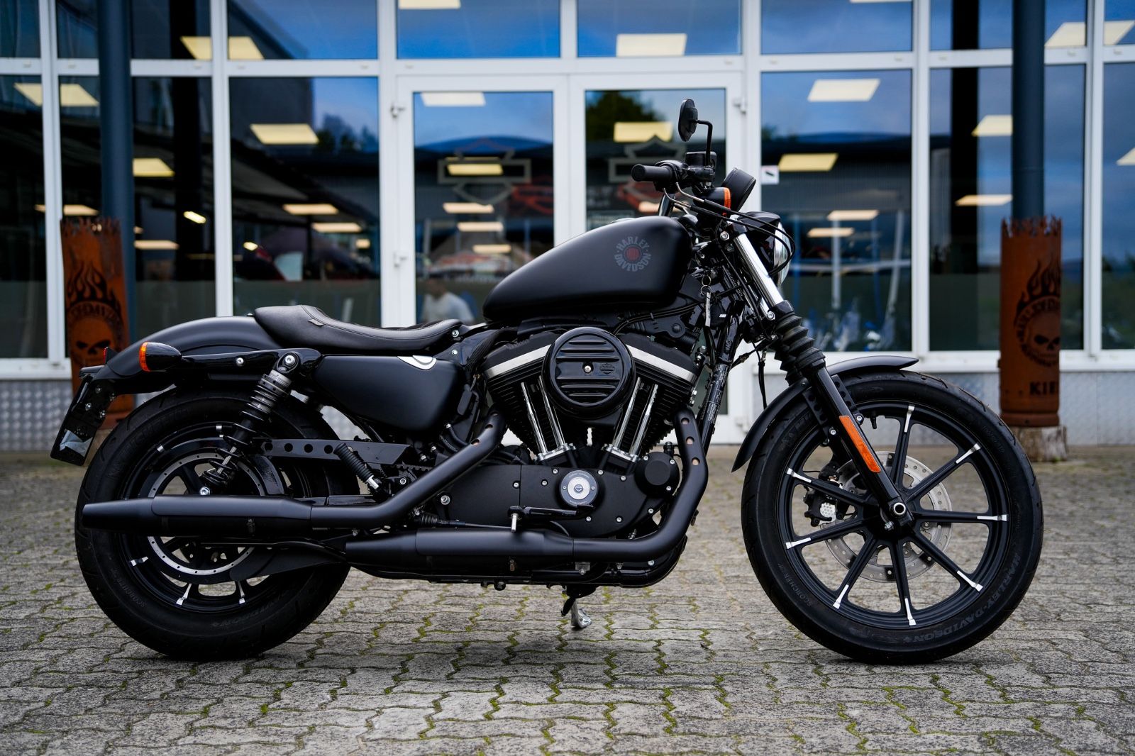 Fahrzeugabbildung Harley-Davidson XL883N - Iron - seltenes Neufahrzeug (Tageszul.)