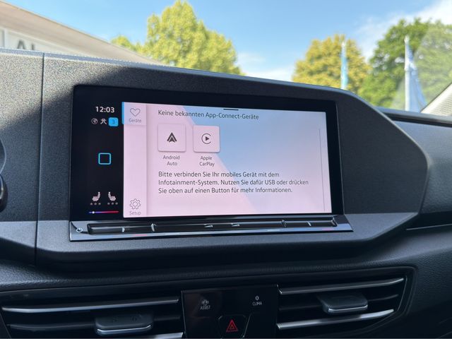 Caddy 2.0 TDI Dark Label DSG STANDHZ LED PANO