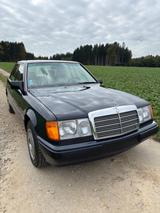 Mercedes-Benz 230 - Mercedes-Benz 230 aus 1991