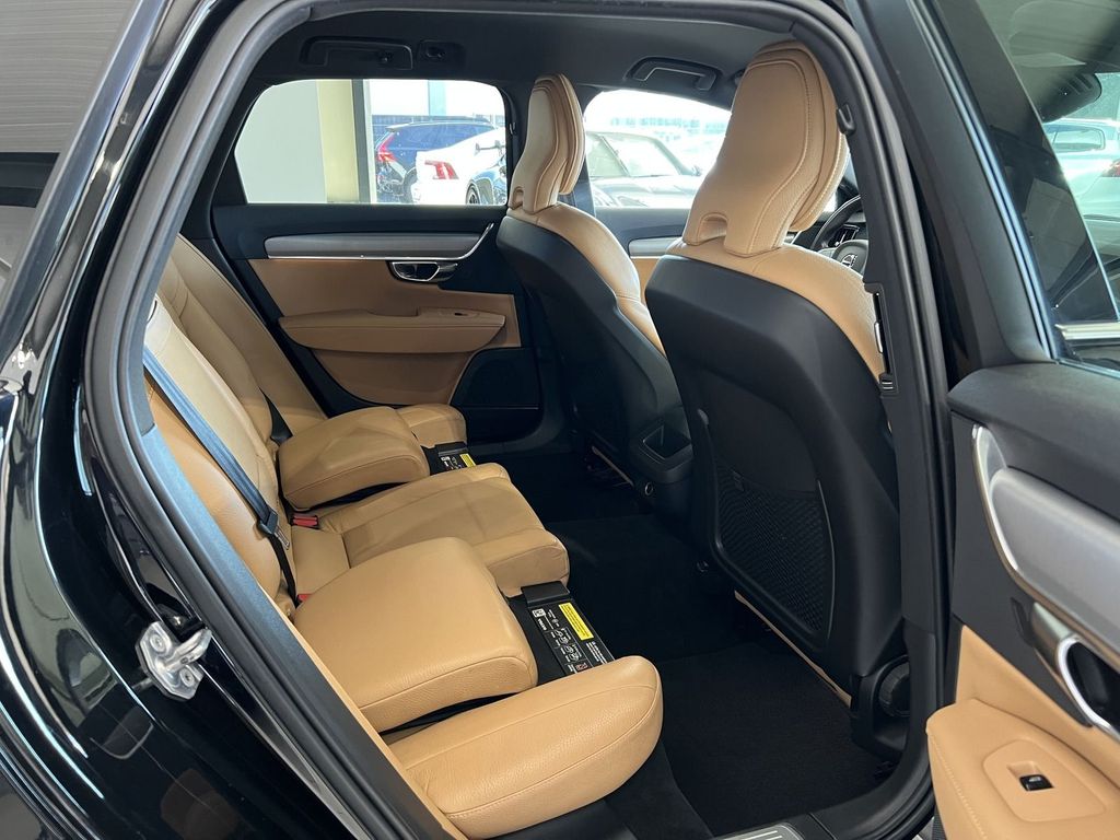 Volvo V90 T5 Momentum AHK *KEIN VERKAUF AN PRIVAT*