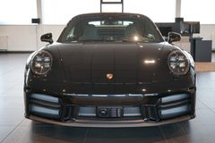 PORSCHE 992.2 Carrera 4S Cabrio | SportDesign | 18-Wege PORSCHE 992.2 Carrera 4S Cabrio | SportDesign | 18-Wege