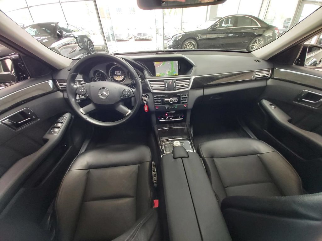 Mercedes-Benz E 300 CDI AVANTGARD LEDER TOTW KAMERA COMAND AHK