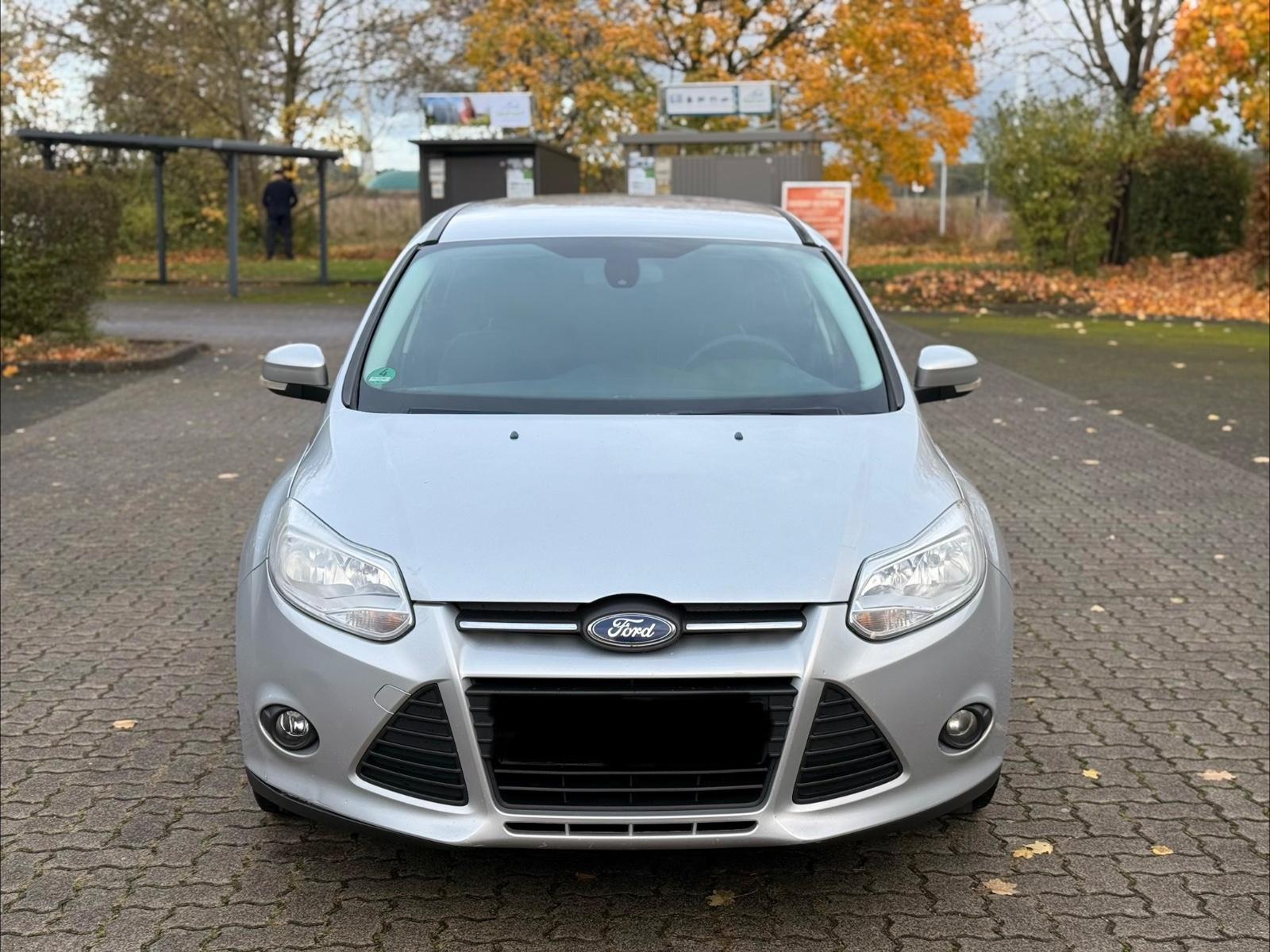 Ford Focus 2013 — photo 8