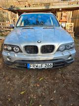 BMW X5 3.0d - - BMW X5 aus 2002 mit Diesel-Antrieb