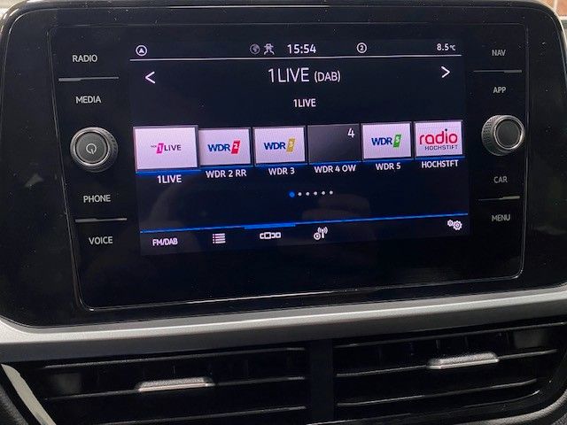 Fahrzeugabbildung Volkswagen T-Roc 1.5 TSI OPF DSG Life + ACC+AHK+BHZ LENKRAD