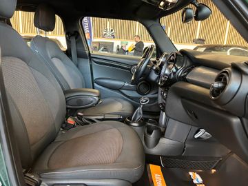 MINI COOPER D 5-trg. *2. Hand*Klima*SHZ*Navi*PDC*BT*