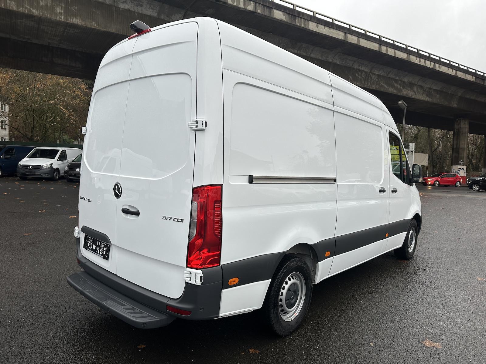 Mercedes-Benz Sprinter 317 CDI RWD L2 9G-tronic Top Ausstattun