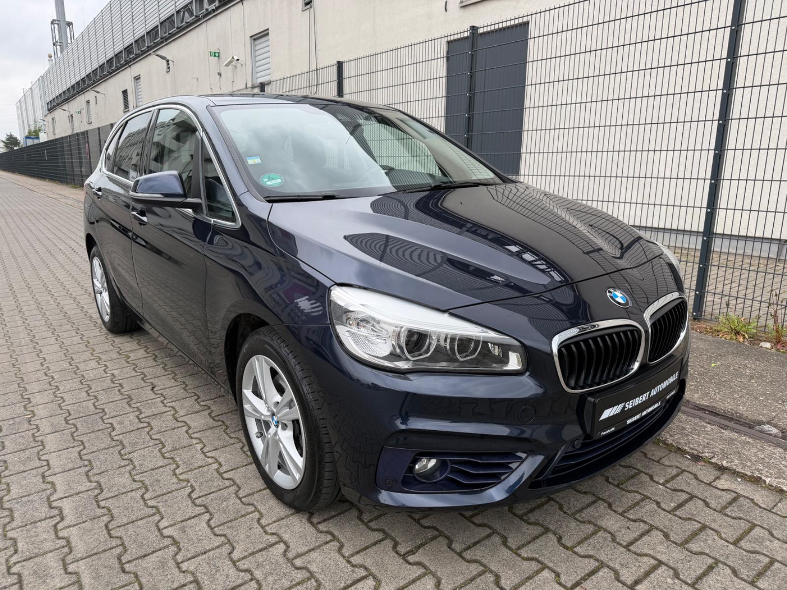 BMW 220i Active Tourer Sport Line LED/ACC/H&K/DDC