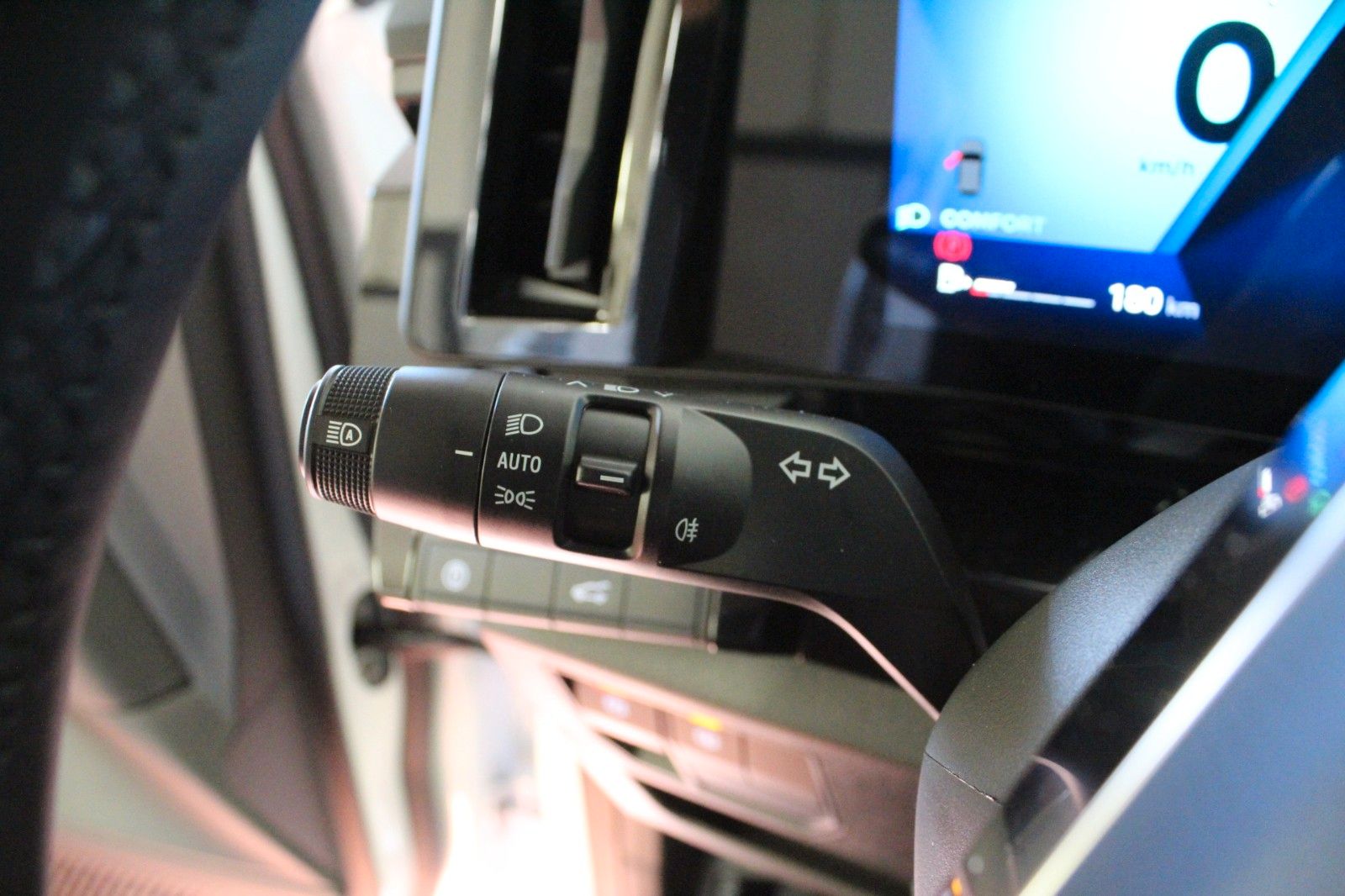 Fahrzeugabbildung Renault Austral Mild Hybrid 160 Techno *Allwetterreifen*