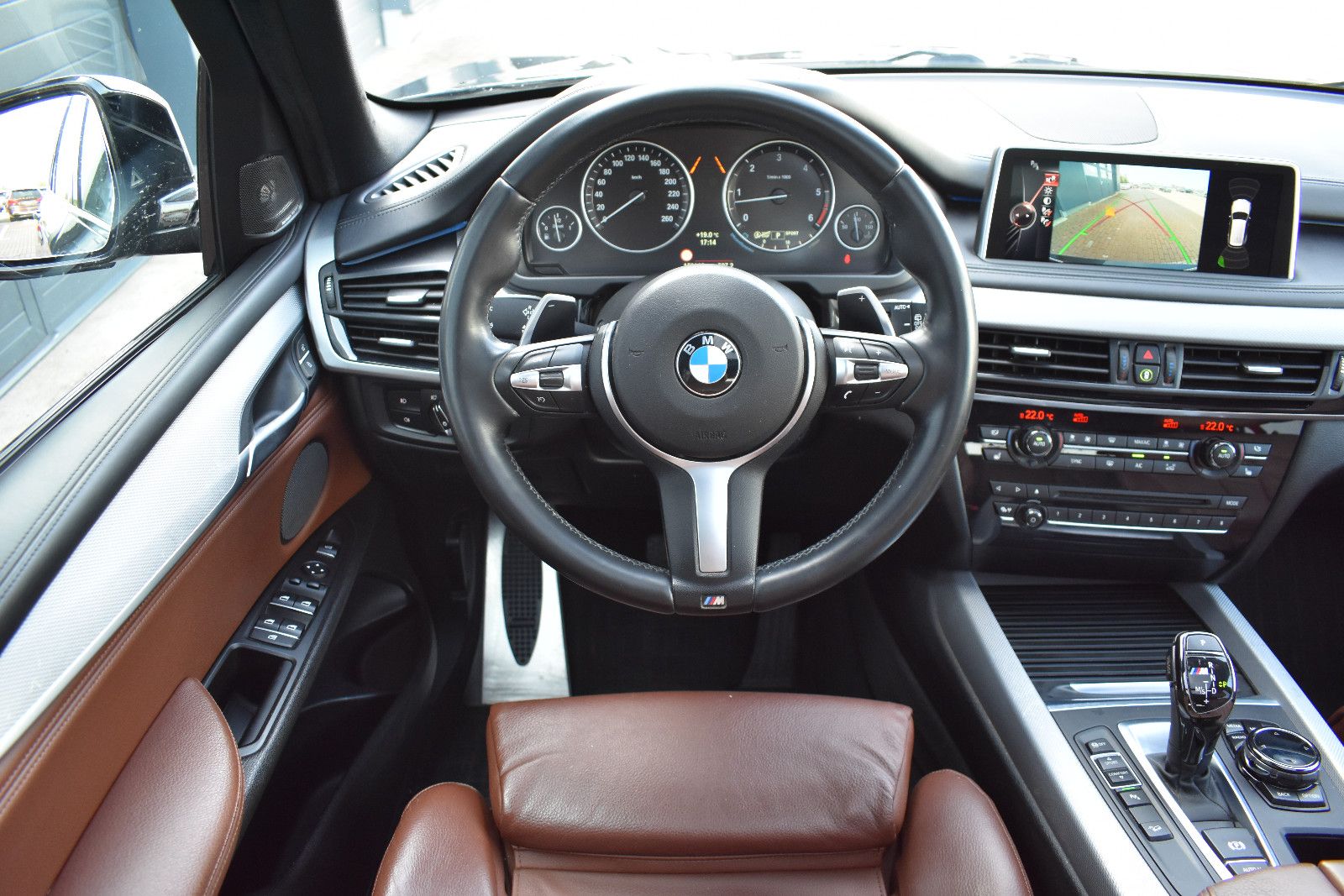 Fahrzeugabbildung BMW X5 M50d*RFK*XEN*PANO*H&K*NAVI*MIETKAUF