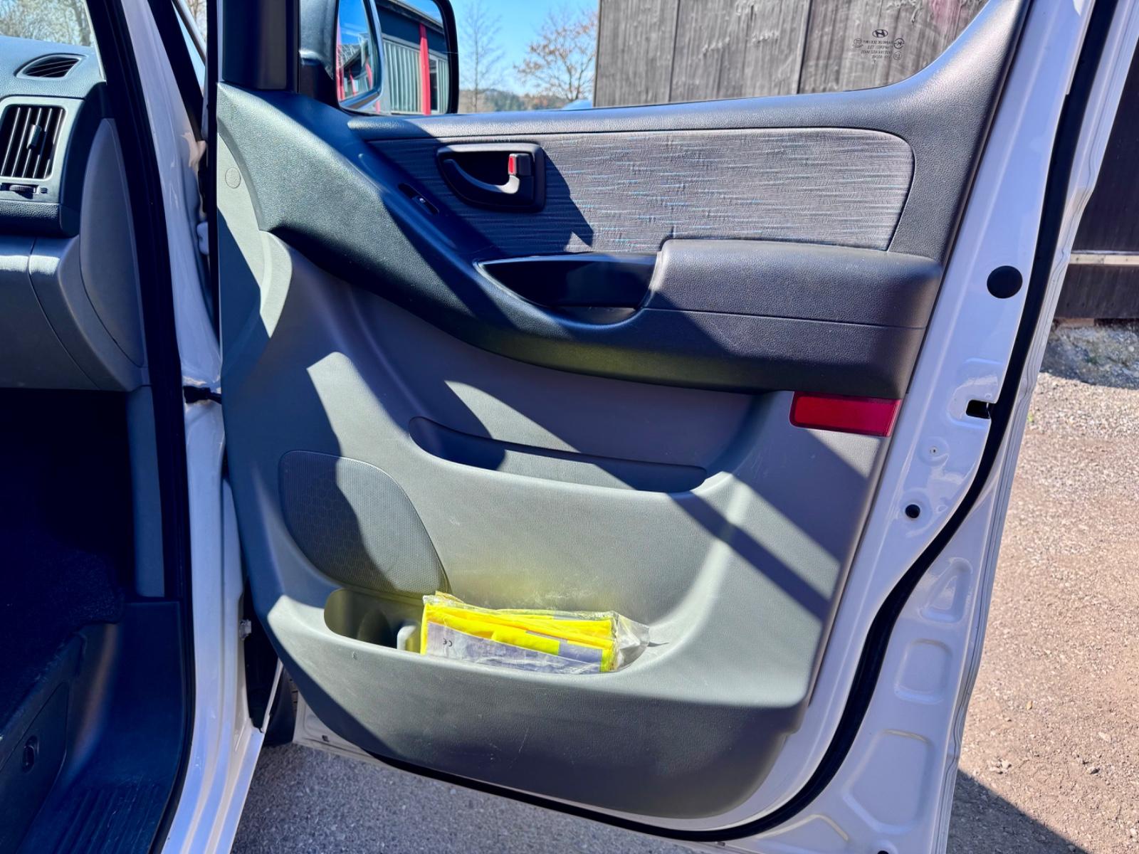 Hyundai H-1Kasten AHK 3xSitz 2xSchiebetür Mehrwertsteuer