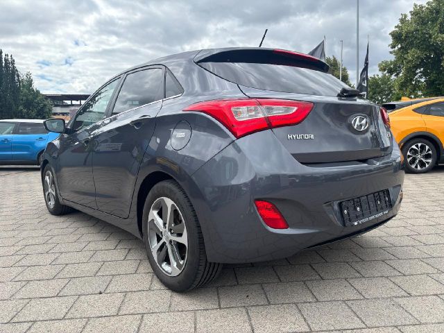 Hyundai i30 1.4 blue Passion SitzheizungKlima