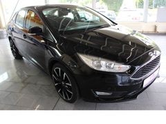Fahrzeugabbildung Ford Focus Lim.18 Zoll,Alu,Sitzheizung,PDC,AHK