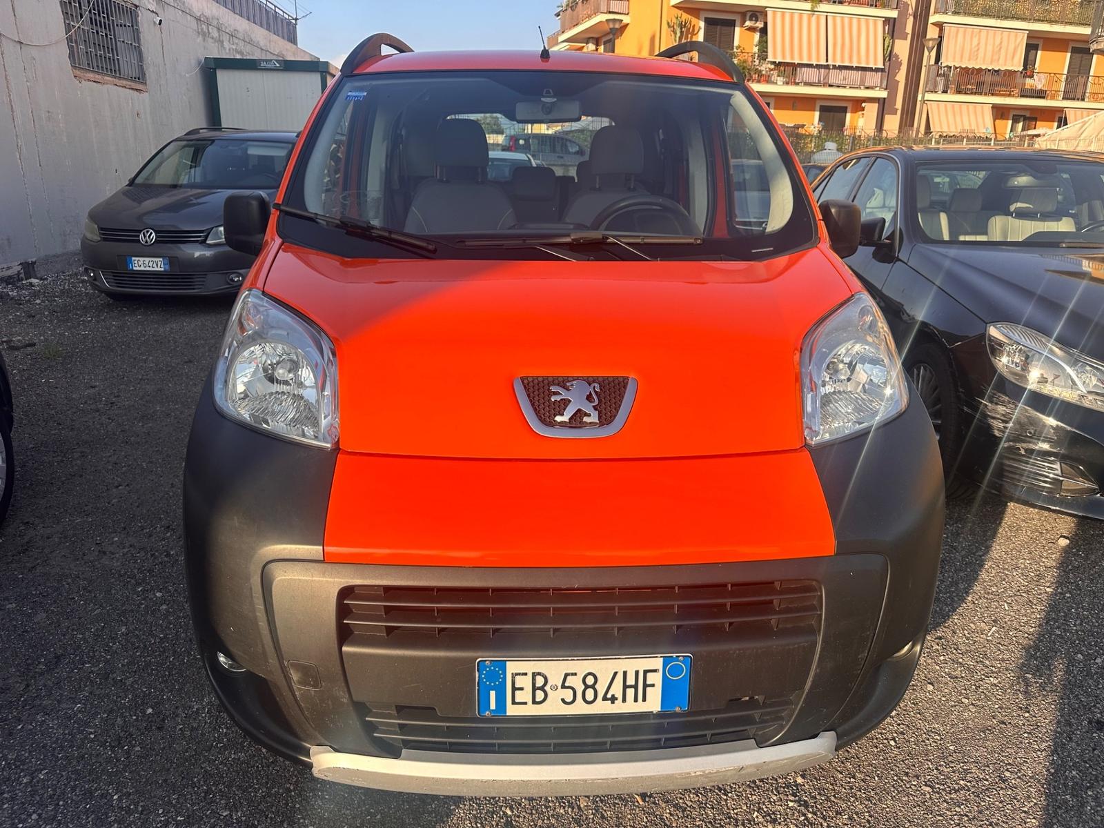 Peugeot Bipper 2010 — interior