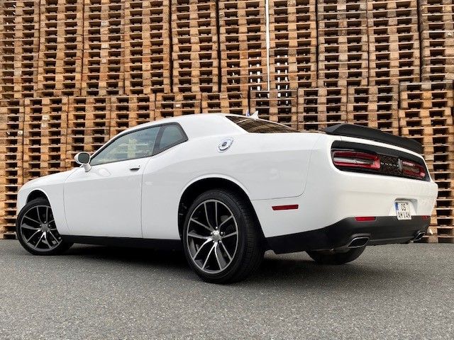 Fahrzeugabbildung Dodge Challenger 3.6 SXT 20 Zoll Alu Kamera Automatik