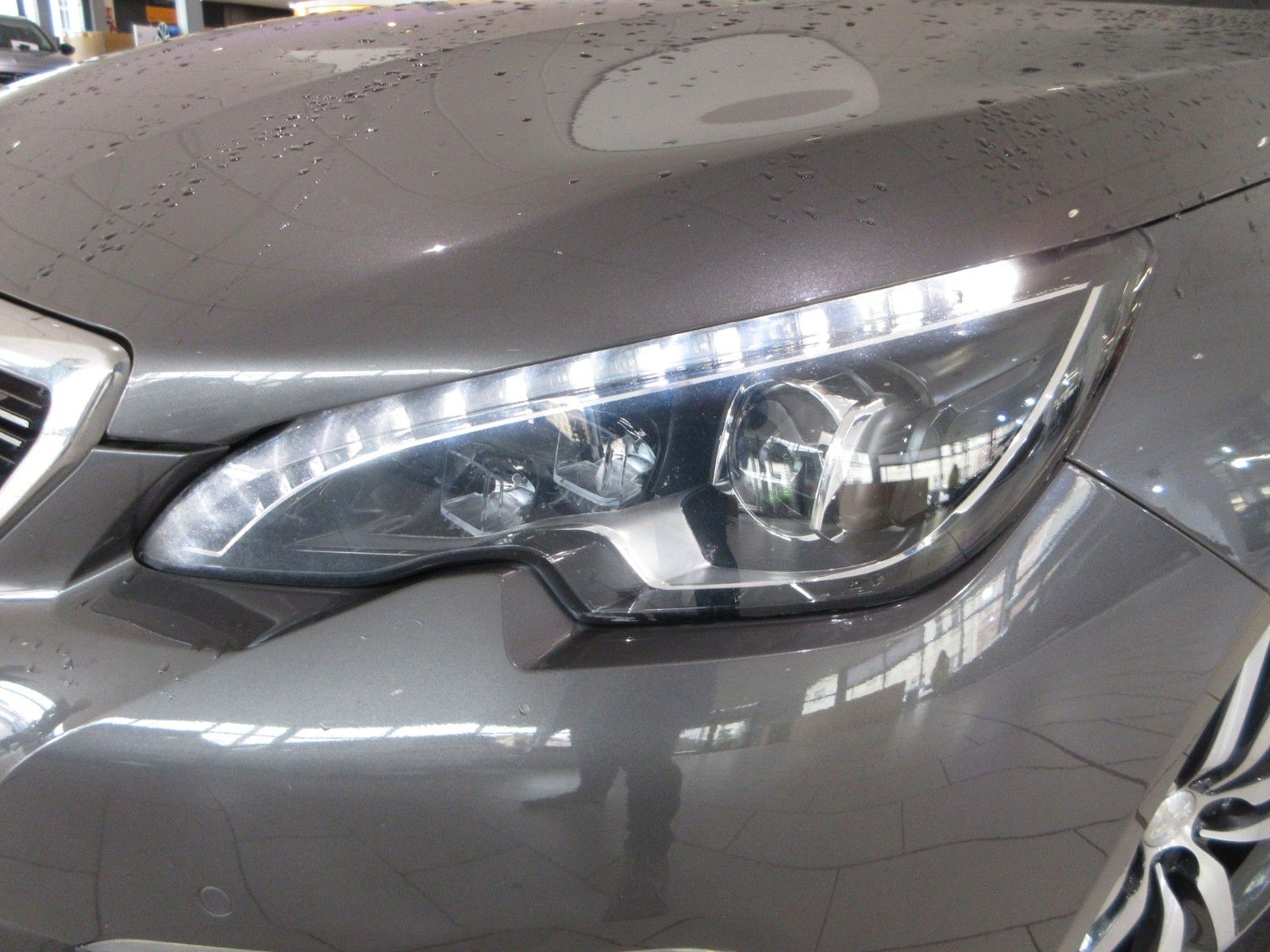 Fahrzeugabbildung Peugeot 308 SW Allure 1.5D LED/NAVI/SHZ/PDC/R´CAMERA