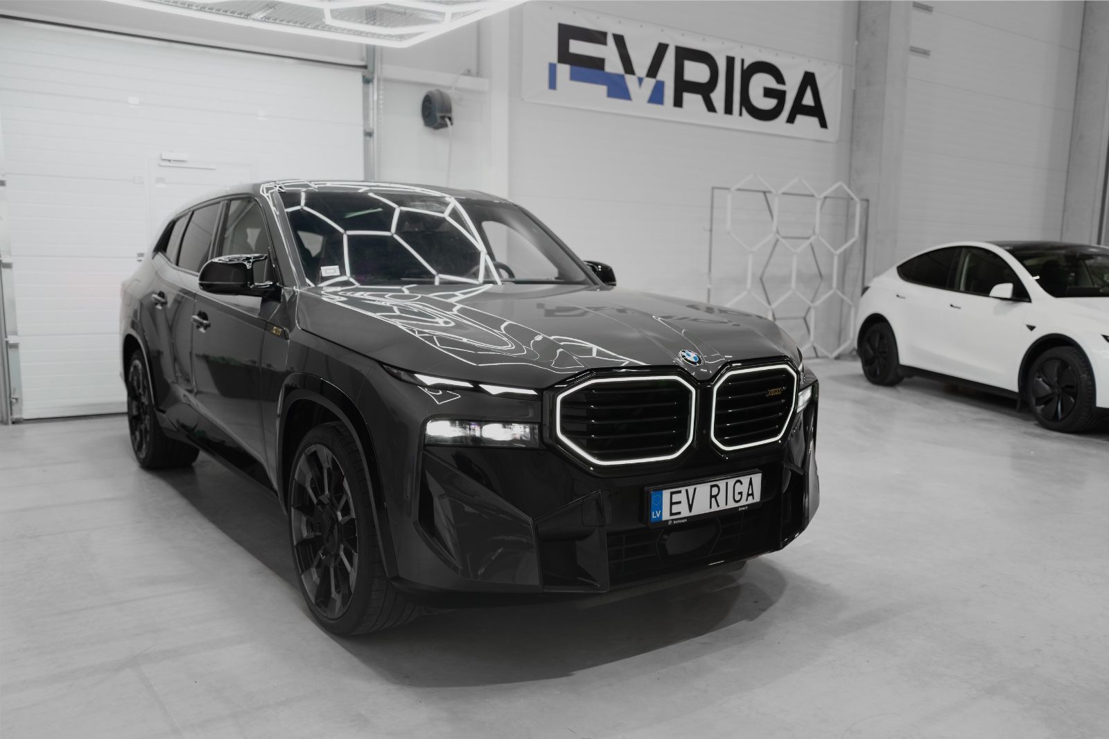 BMW XM/Bowers&amp;Wilkins/M Drivers Package/Dravitgrau