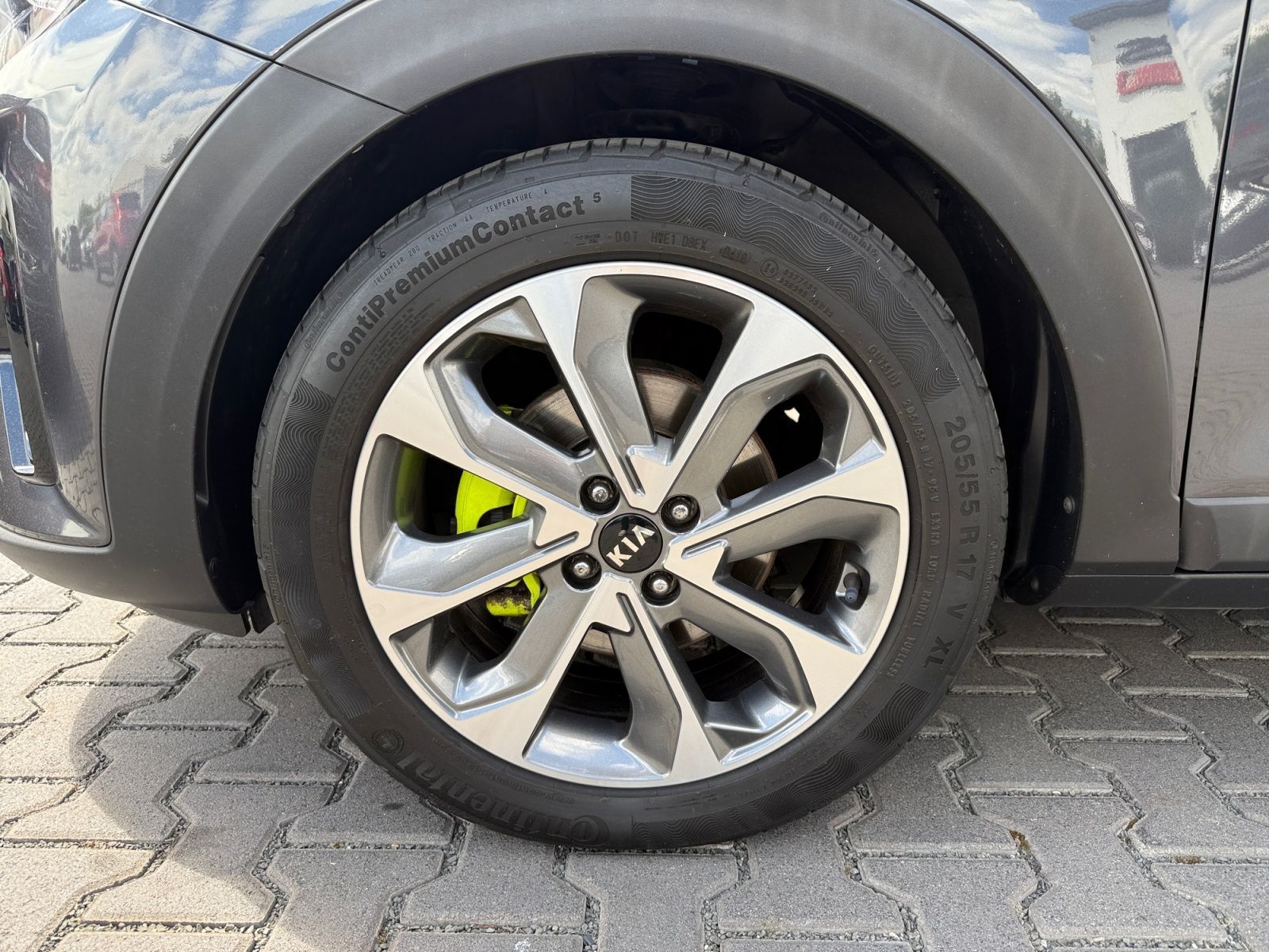 Fahrzeugabbildung Kia Stonic 1.0 T-GDI Platinum Edition PANO RFK LEDER