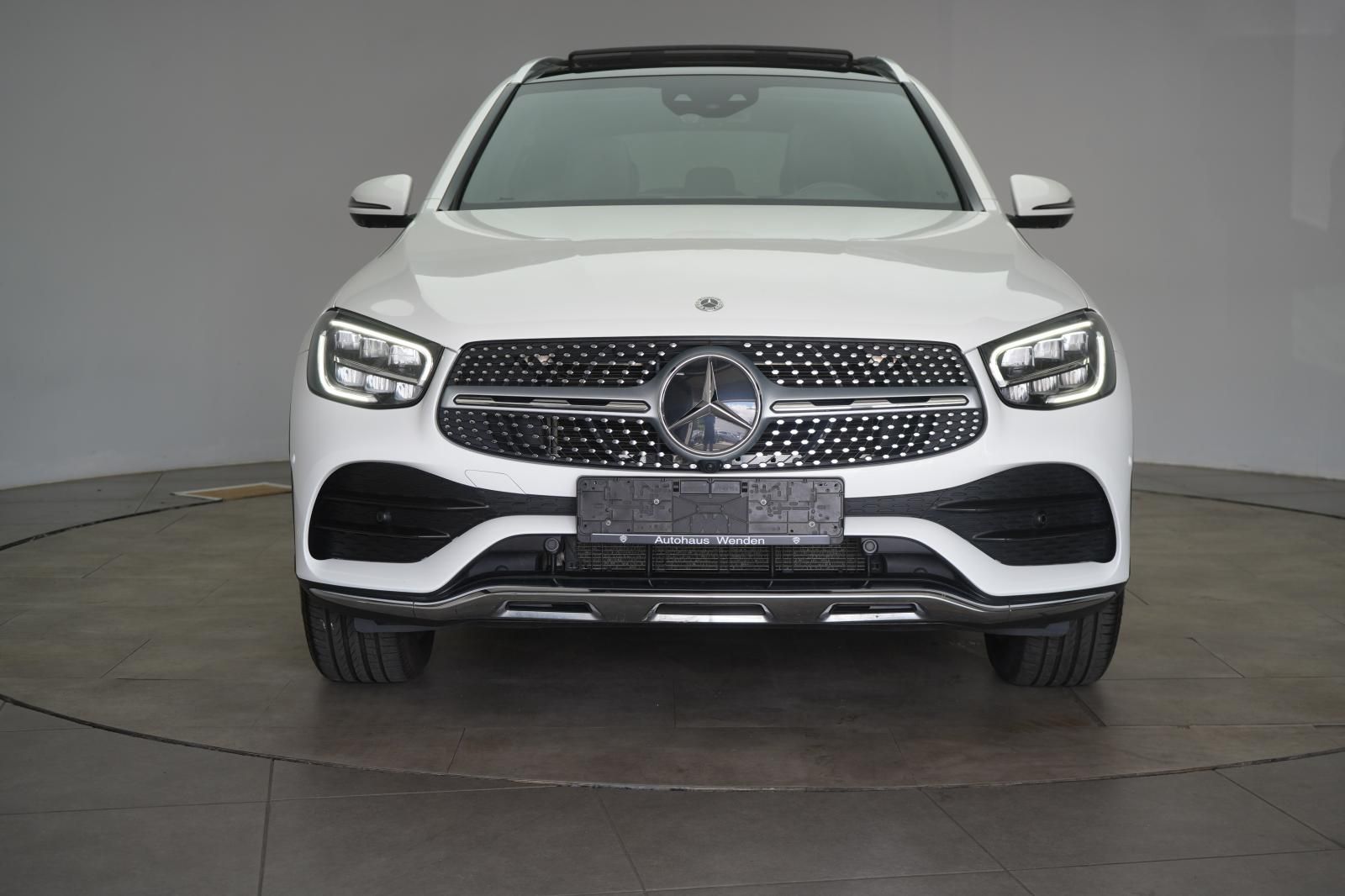 Mercedes-Benz GLC 300 e 4Matic 9G-Tronic Pano Leder 360Kamera foto 2