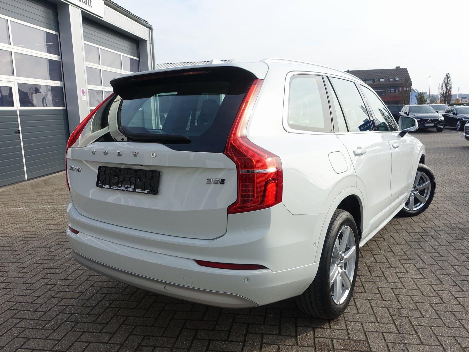Volvo XC90 B5 Momentum Pro AWD/360°/Carplay/Winterpkt.