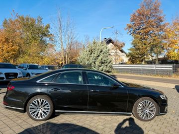 Audi A8 - 12