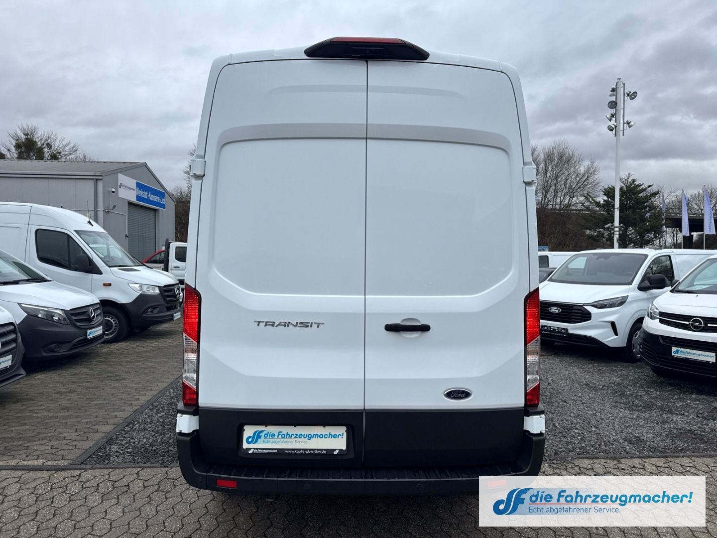 Fahrzeugabbildung Ford Transit Kasten 350 L3H3 Trend Apple CarPlay Andr