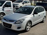 Hyundai i30 cw FIFA Edition*GEPFLEGT/KLIMA/AHK/TÜV 11.27 - Hyundai i30 aus 2010: I30cw