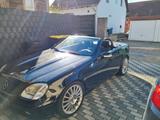 Mercedes-Benz SLK 320  - schwarze Mercedes-Benz SLK 320