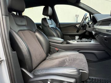 Audi Q7 - 12