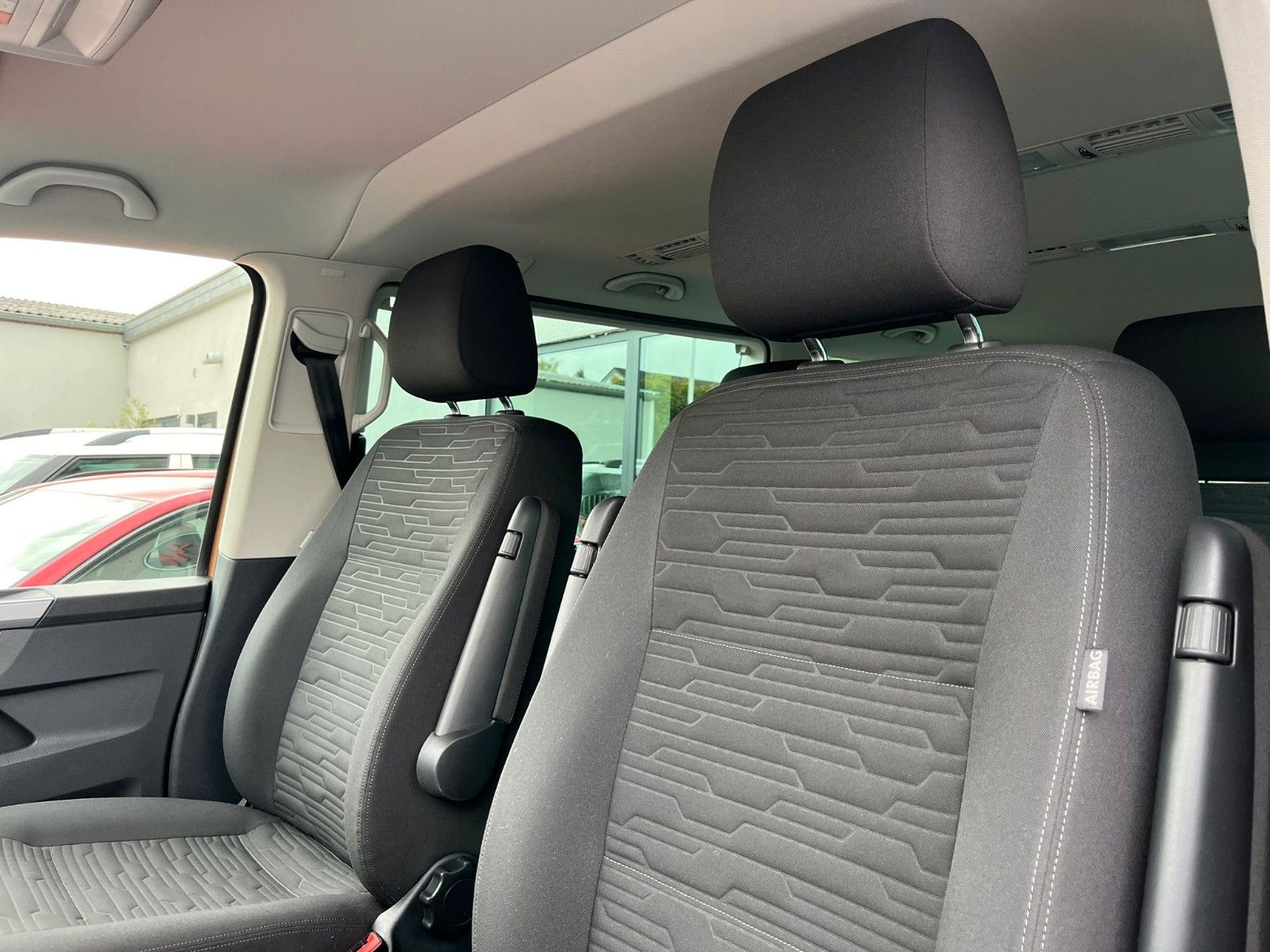 Fahrzeugabbildung Volkswagen T6 Multivan 2.0TDI 4Motion Comfortline