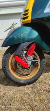 Piaggio VESPA GTS Super 300 Racing sixties - PIAGGIO SI