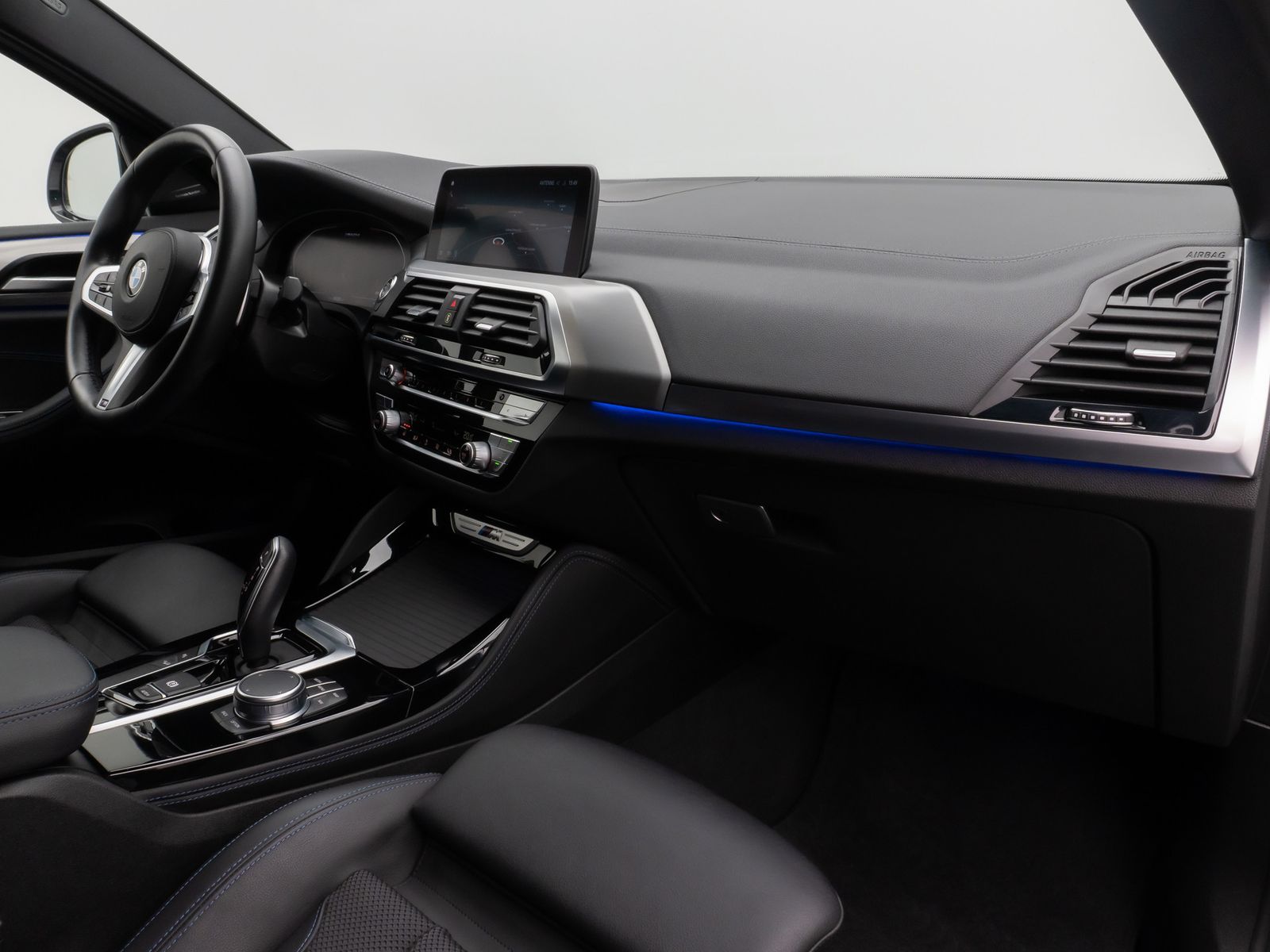 Fahrzeugabbildung BMW X4 M40d Kamera HUD DAB H/K AHK Komfort 21Zoll