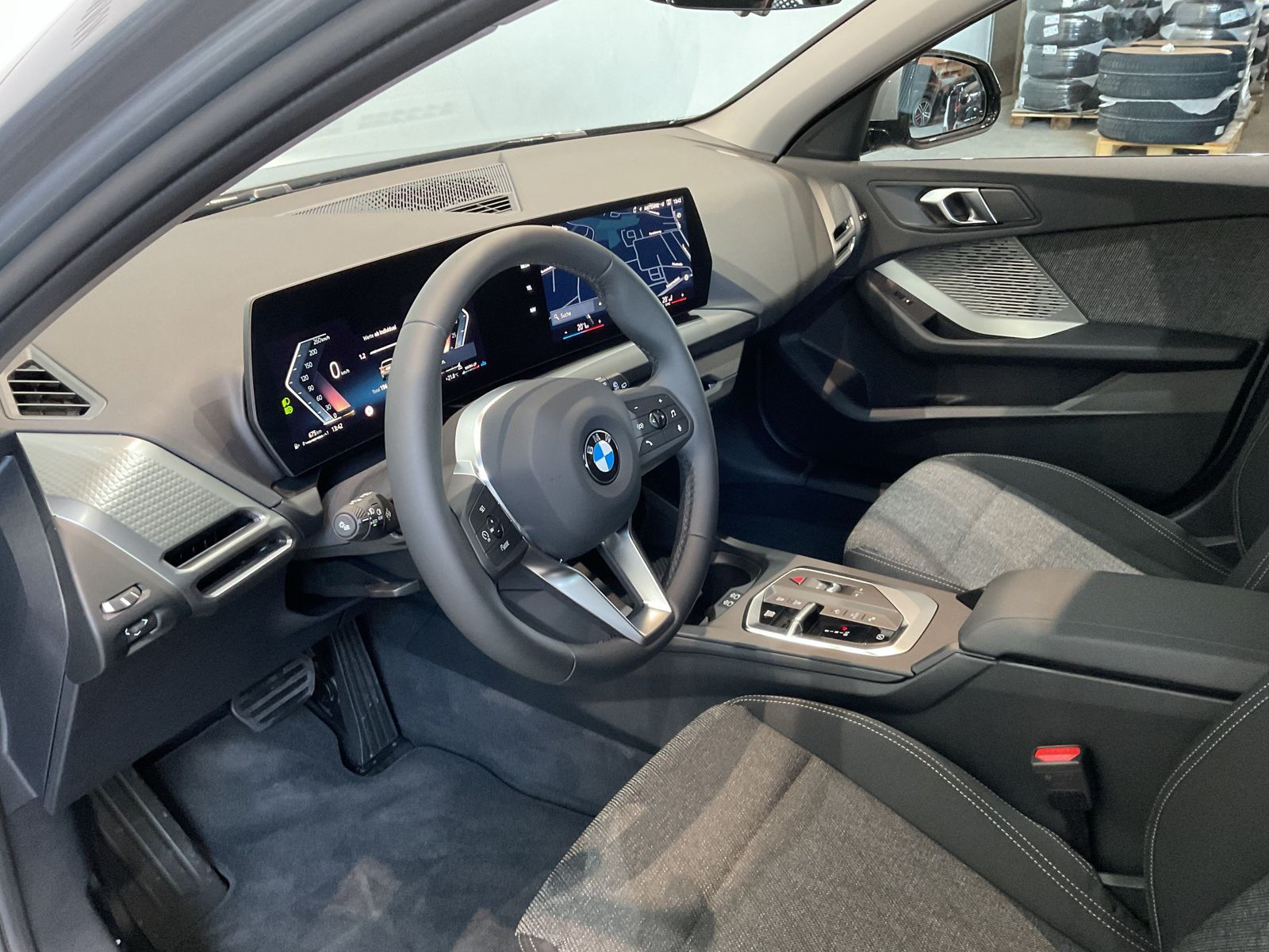 Fahrzeugabbildung BMW 118d Adaptiver LED-Scheinwerfer, Sitzheizung, Dr