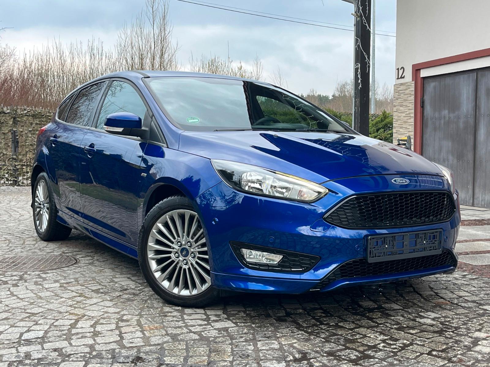 Ford Focus Lim. ST-Line Zahnriemen & Tüv neu Top !