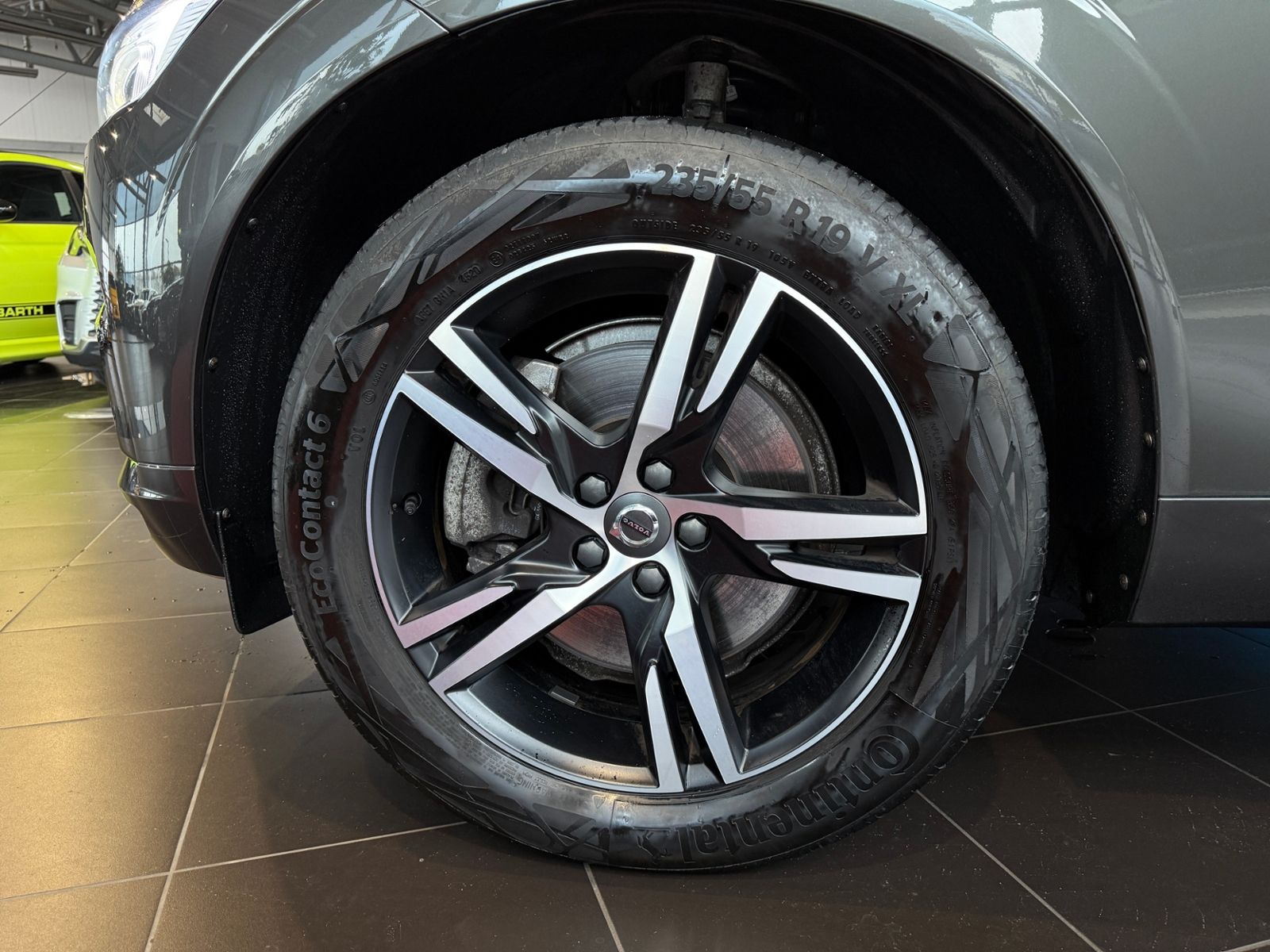 Fahrzeugabbildung Volvo XC60 R Design AWD AHK LED NAVI