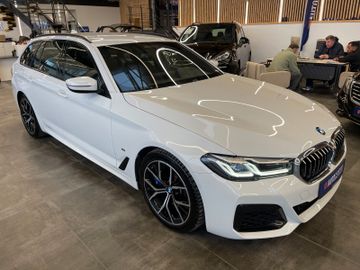 BMW 540d  Touring xDrive M Sport *1.HAND*LED*KAM*AHK