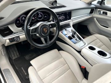 Porsche Panamera - 10