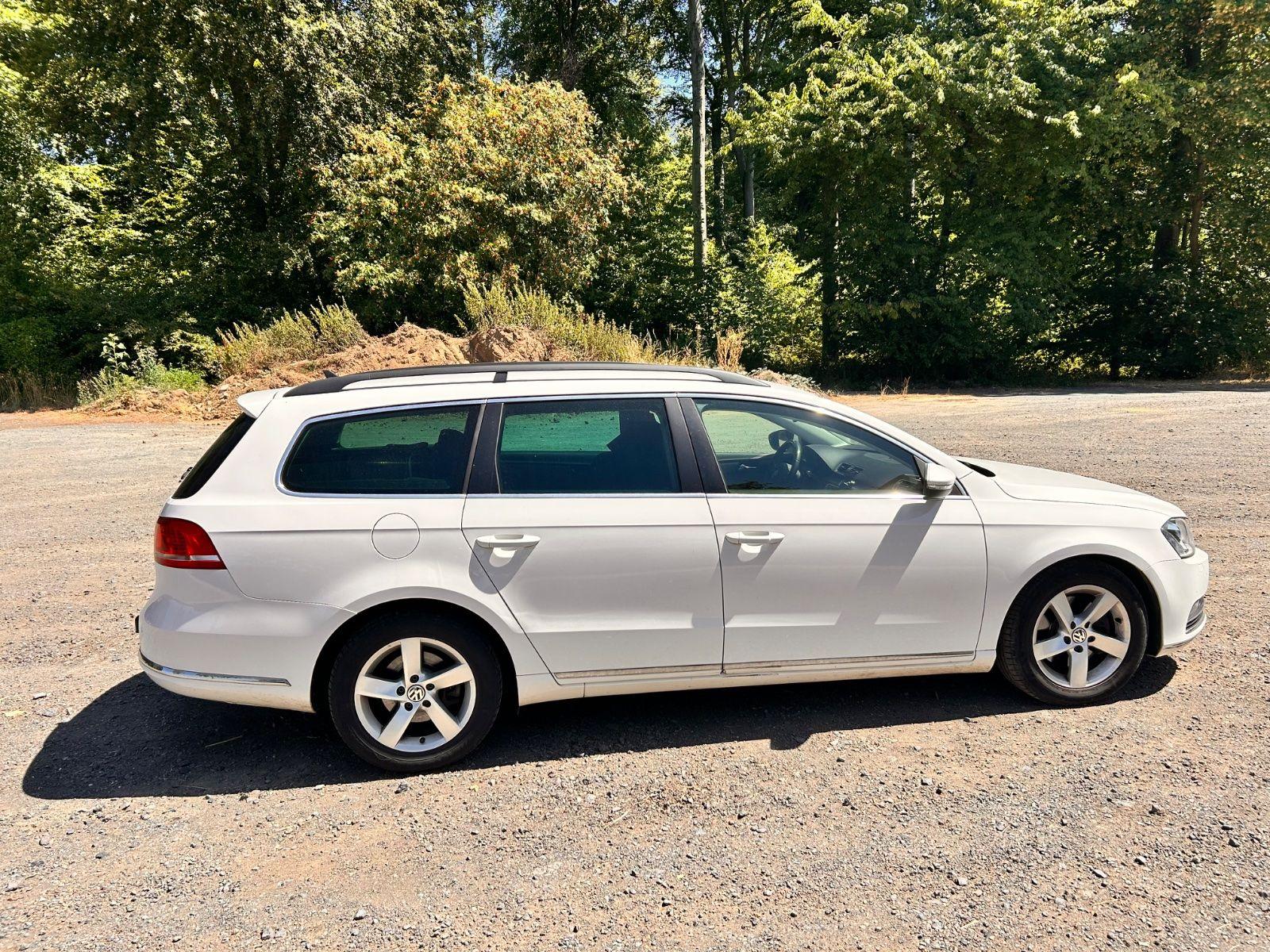 Volkswagen Passat 2012 — engine 140 HP (103kW)