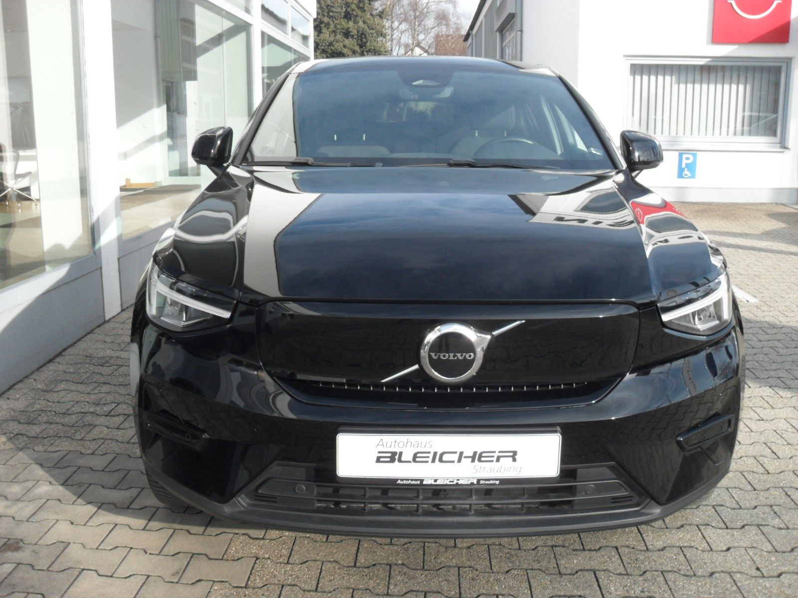 Fahrzeugabbildung Volvo C40 Core Recharge Pure Electric 2WD
