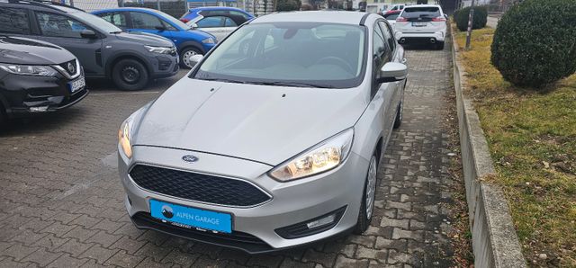 Ford Focus*Lim.*1.5 TDCi*Navi*Klima*PDC*Tempo*SHZ*MFL