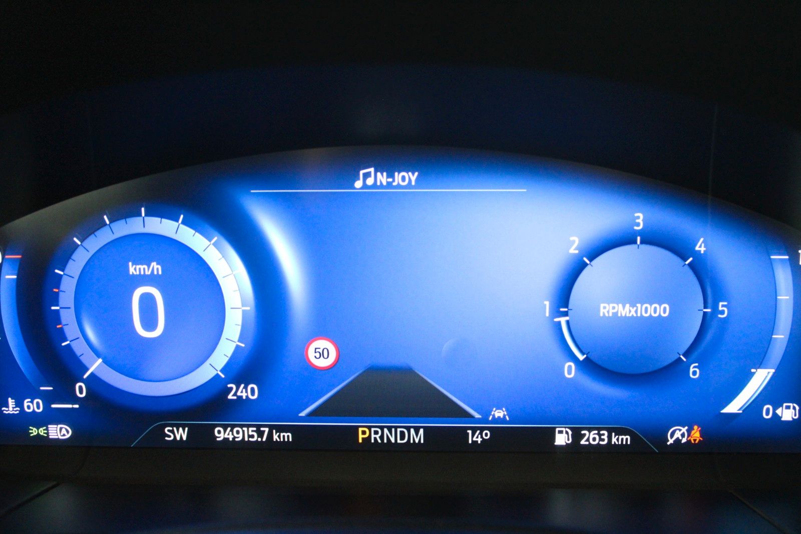 Fahrzeugabbildung Ford Kuga ST-Line X Aut. AWD LED AHK ACC HUD WinterP