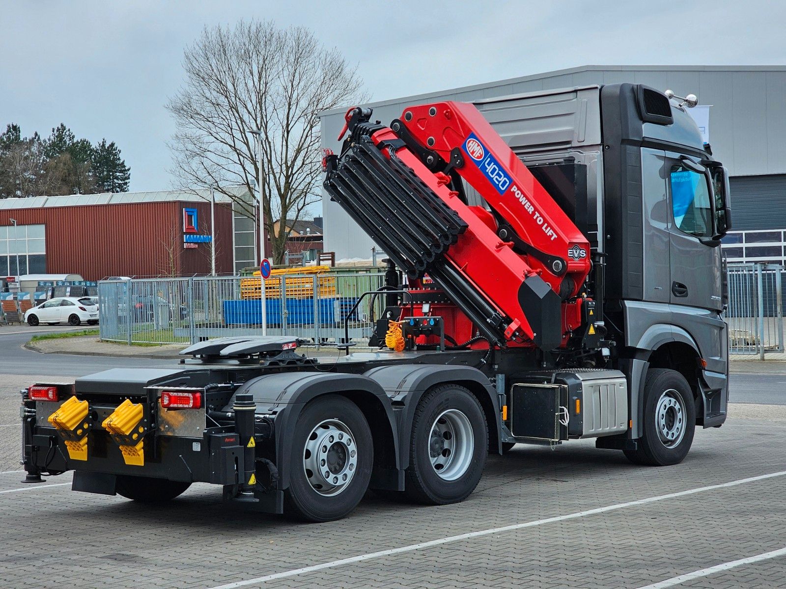 Fahrzeugabbildung Mercedes-Benz Arocs 5 2553 SZM mit HMF 4020 K6 / 6x2 Liftachse