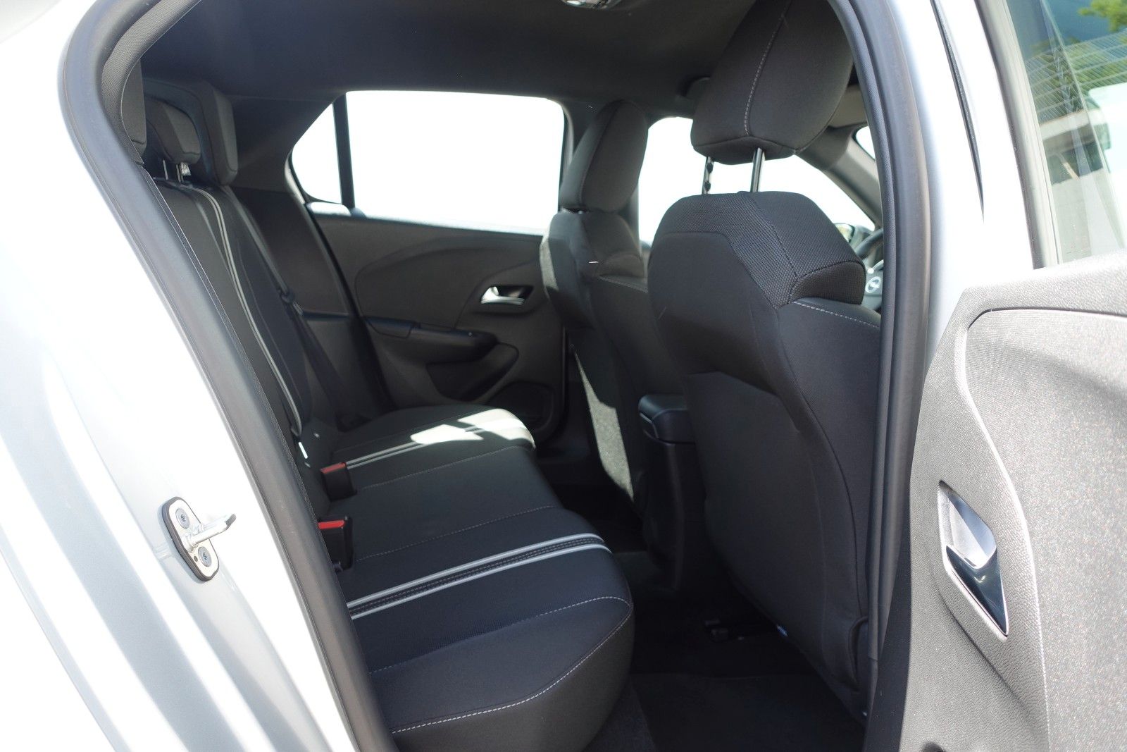 Fahrzeugabbildung Opel Corsa GS 1.2T,Sitzhz,Kamera,Allwetter,LED,DAB+