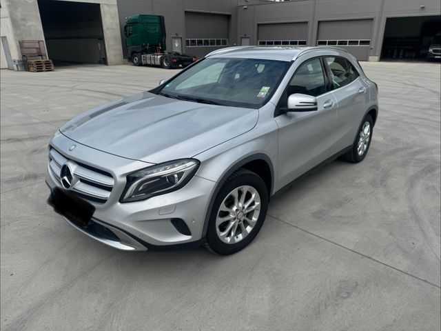 MERCEDES-BENZ GLA 200 d 4MATIC DCT Urban Urban